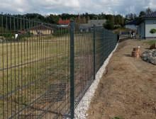 Montáž antracitových 2D panelů – Holýšov Montáž antracitových 2D panelů – Holýšov